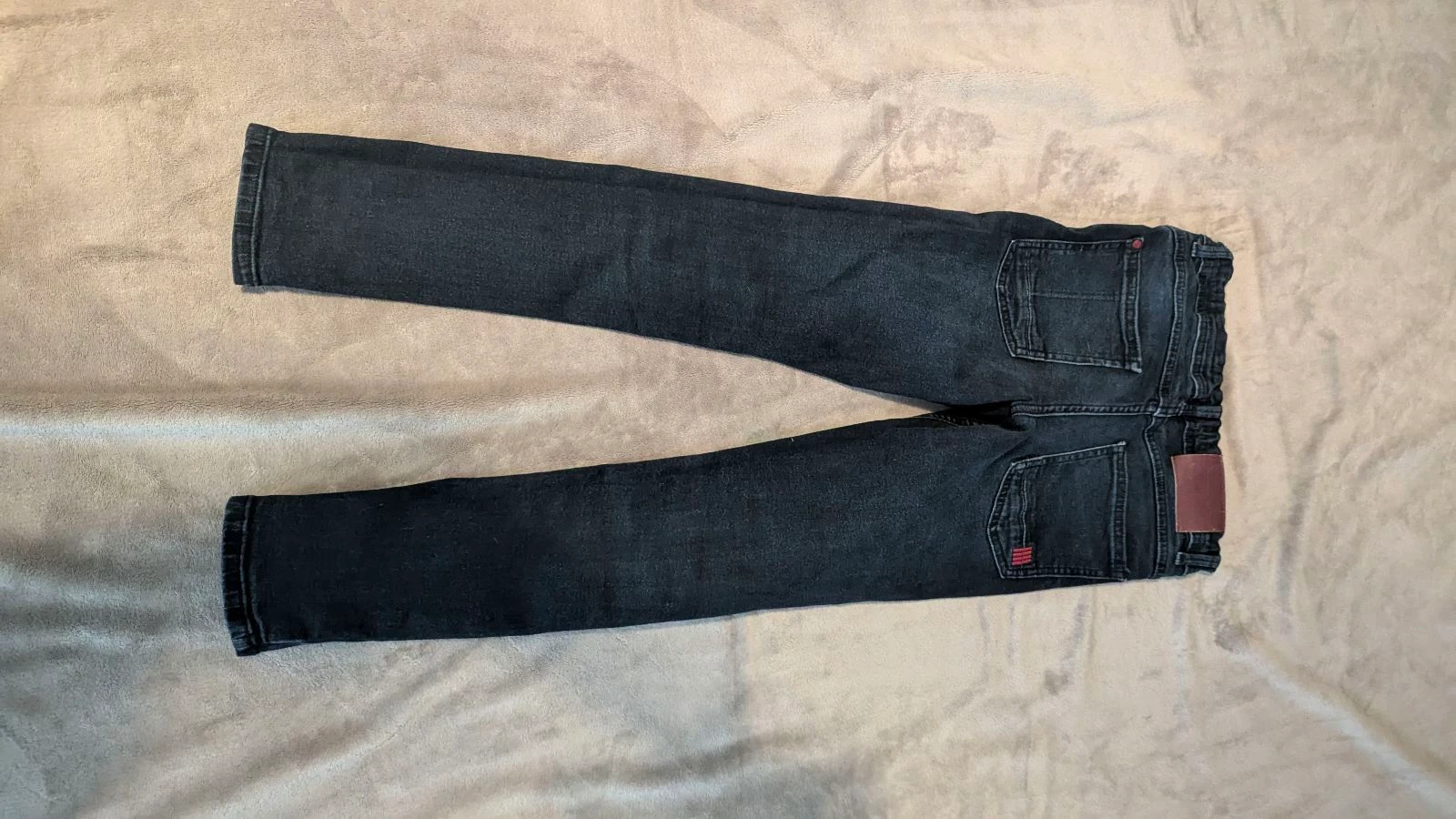 Lote de tres jeans con detalle de cinta – photo 8